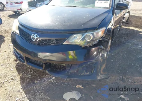 2014 Toyota Camry Se z USA, uszkodzony, nr VIN 4T1BF1FK2EU846387